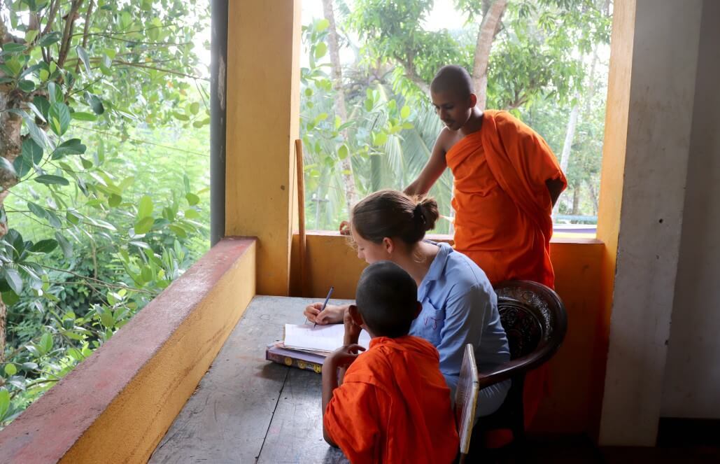 Volunteer in Sri Lanka - Teaching English to Buddhist Monks